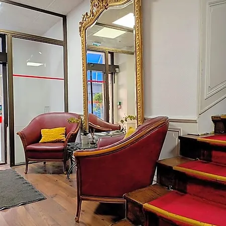 Wilson Square Hotel