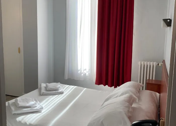 Wilson Square Отель 2*