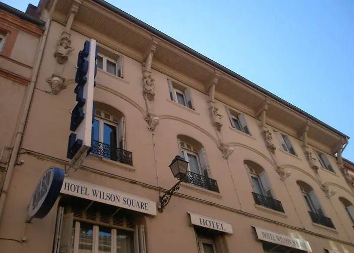 Wilson Square ホテル 2*