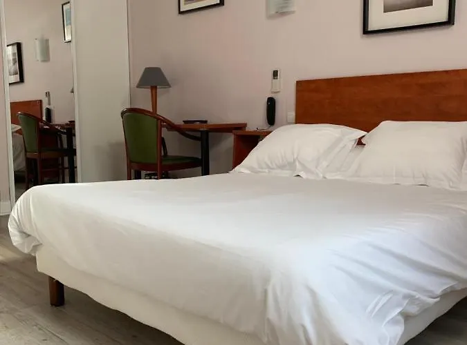 Wilson Square ホテル 2*