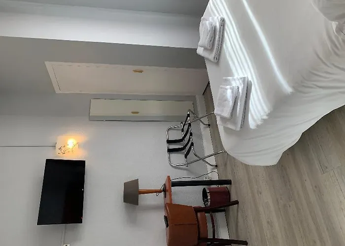 ホテル Wilson Square トゥールーズ