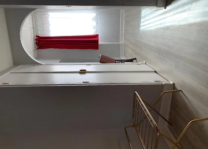 Отель Wilson Square